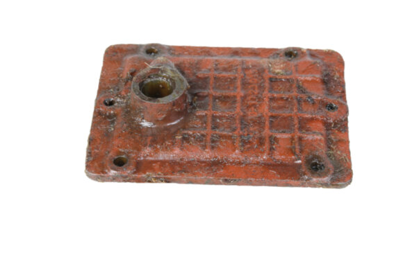 Кришка управління редуктором (гола) КПП МТЗ-80/82/892, Д-240 (70-1723015) Кришка управління редуктором (гола) КПП МТЗ-80/82/892, Д-240 (70-1723015)
